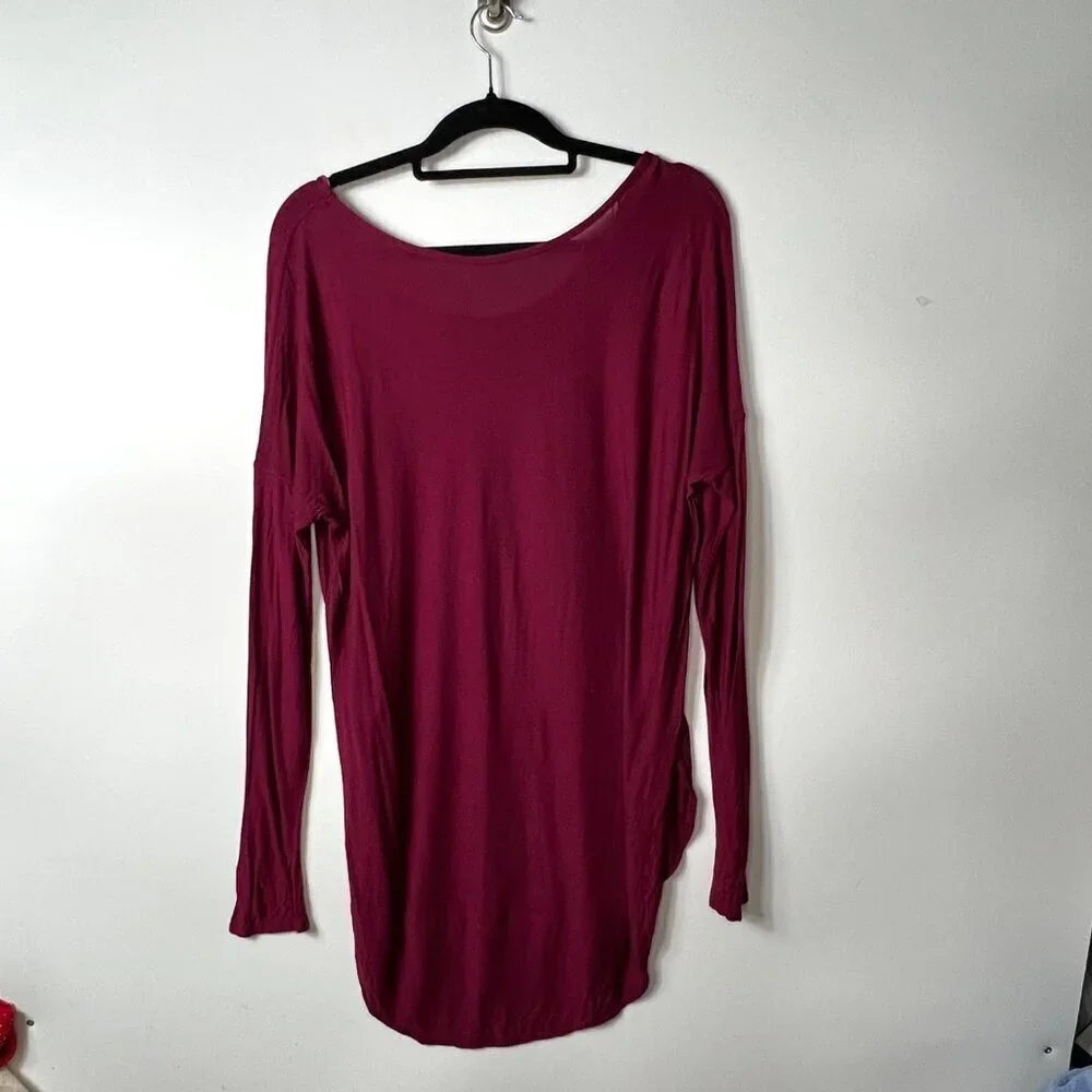 Free people burgundy rain drop tee women’s size‎ large